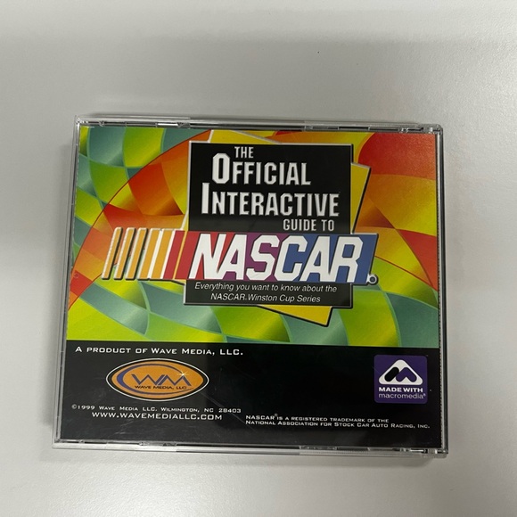 1998 The Official Interactive Guide to NASCAR PC CD-ROM 2 Disc Racing Game - Picture 4 of 6